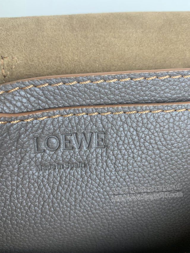 LOEWE包包 羅意威Barcelona三角包 羅意威雙肩帶手提斜挎包 1028  tcl1047